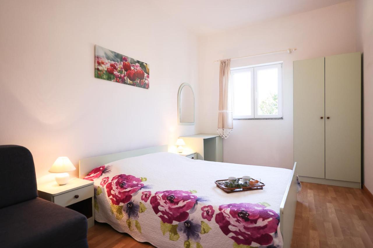 Apartments Marta Verunić Buitenkant foto